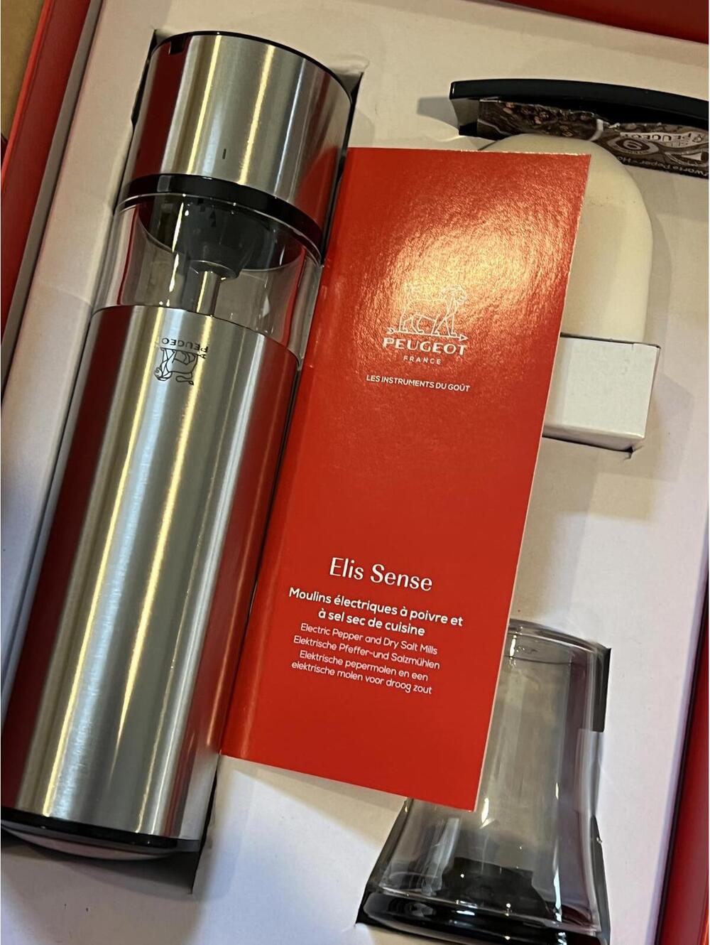 Peugeot Elis Sense 8" Stainless Steel Electric Pepper Mill - Picture 5 of 6